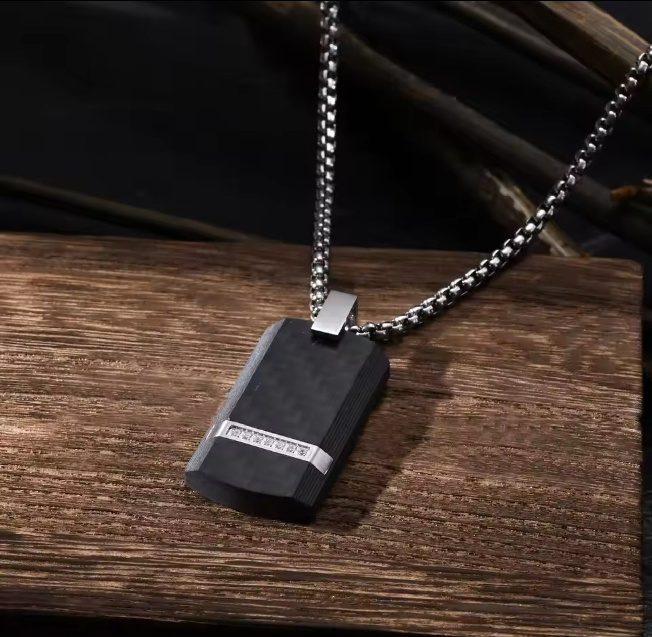13152 Men’s Long Chain Stainless Steel Necklace with Carbon Fiber Pendant