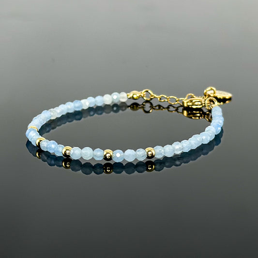 29001 Women’s Minimalist Bracelet with Aquamarine and Gold Plated