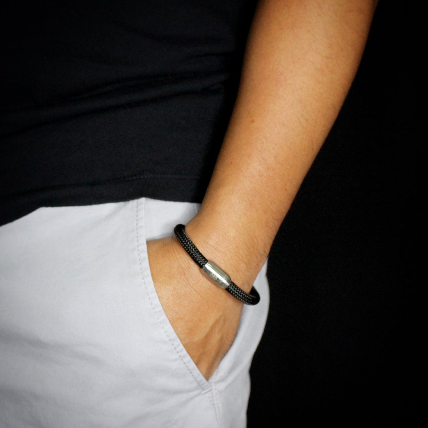 7002 Nautical Black Rope Bracelet