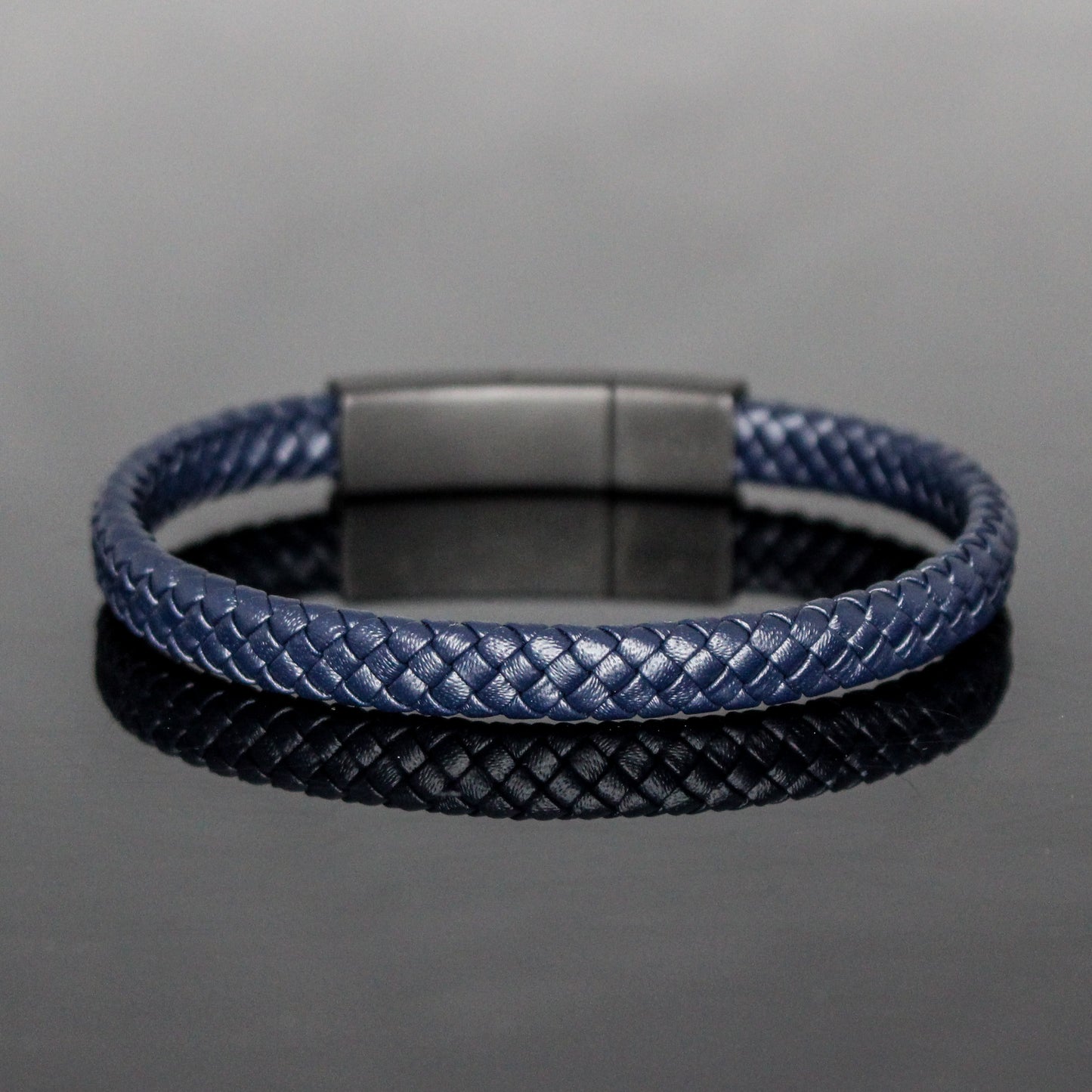 4033 Men’s Slim Flat Dark Blue Leather Bracelet with Matte Black Clasp