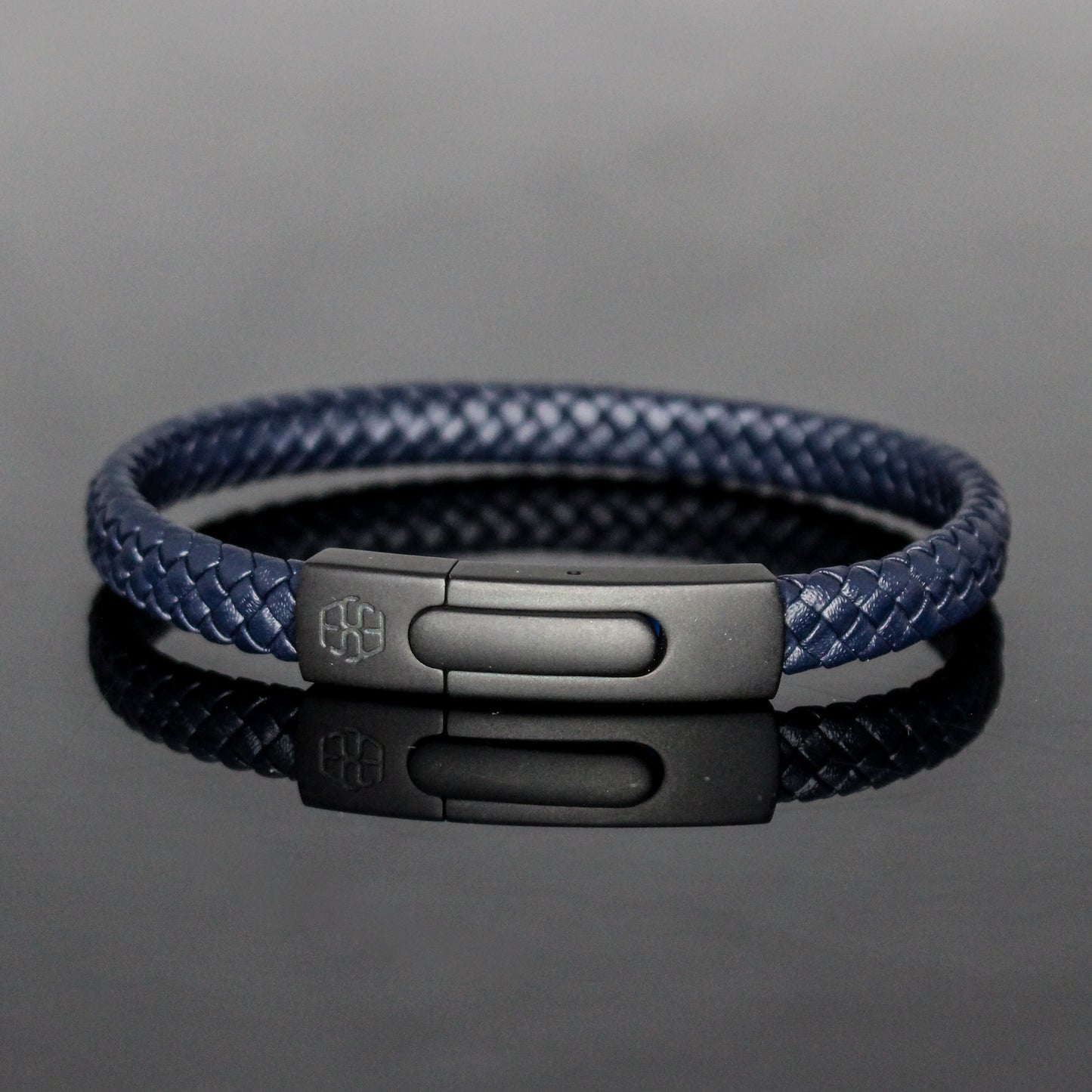 4033 Men’s Slim Flat Dark Blue Leather Bracelet with Matte Black Clasp