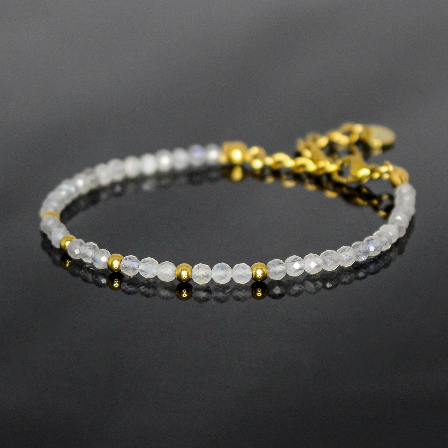 29001 Women’s Minimalist Bracelet with Labradorite and Gold Plated