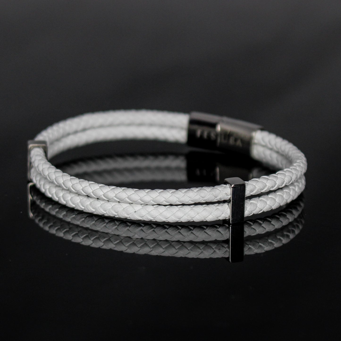 4029 Men’s Double Plait White Slim Leather Bracelet