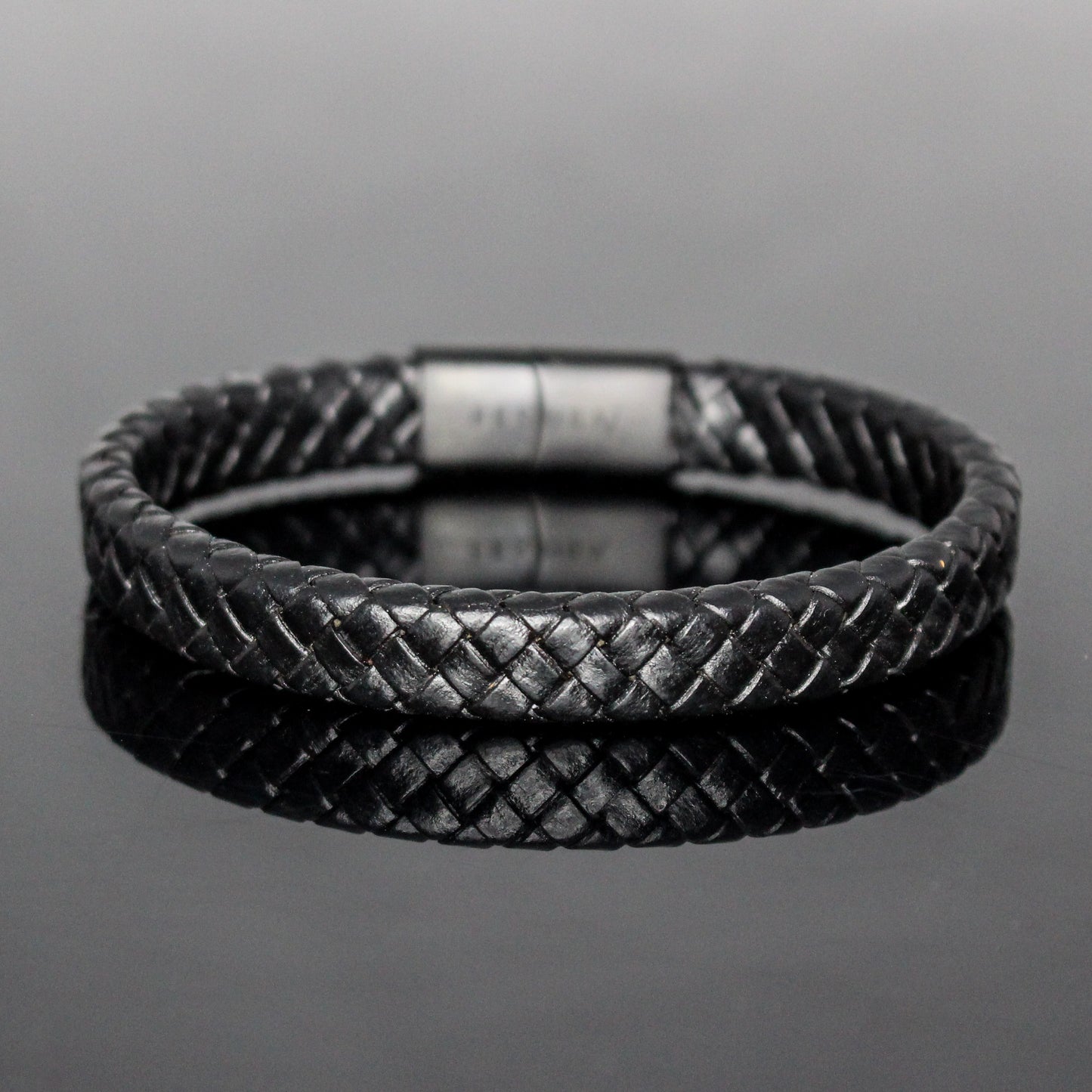 4034 Men’s Flat Black Leather Bracelet with Matte Black Clasp