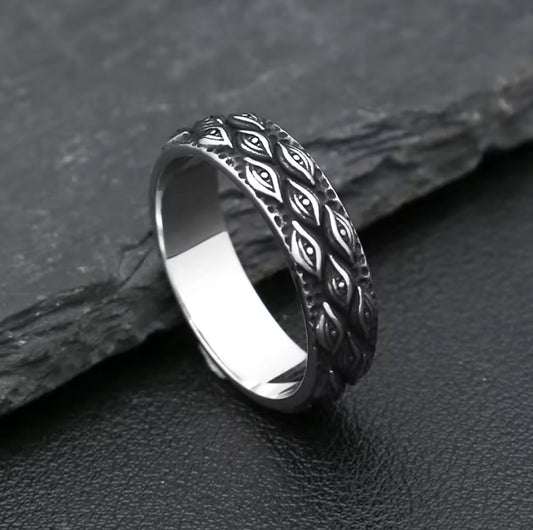 17124 Men’s Carved Evil Eyes Band Ring