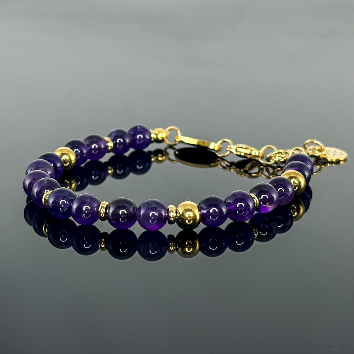 29002 Women’s Beaded Bracelet with Amethyst and Gold Plated