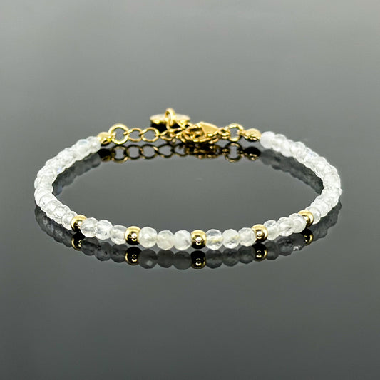 29001 Women’s Minimalist Bracelet with Moonstone and Gold Plated