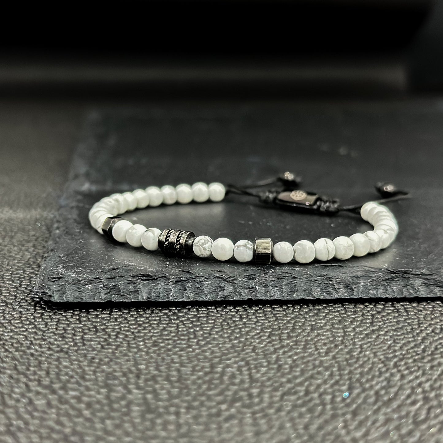 2009 Men’s Minimalist Matte White Howlite Beaded Bracelet