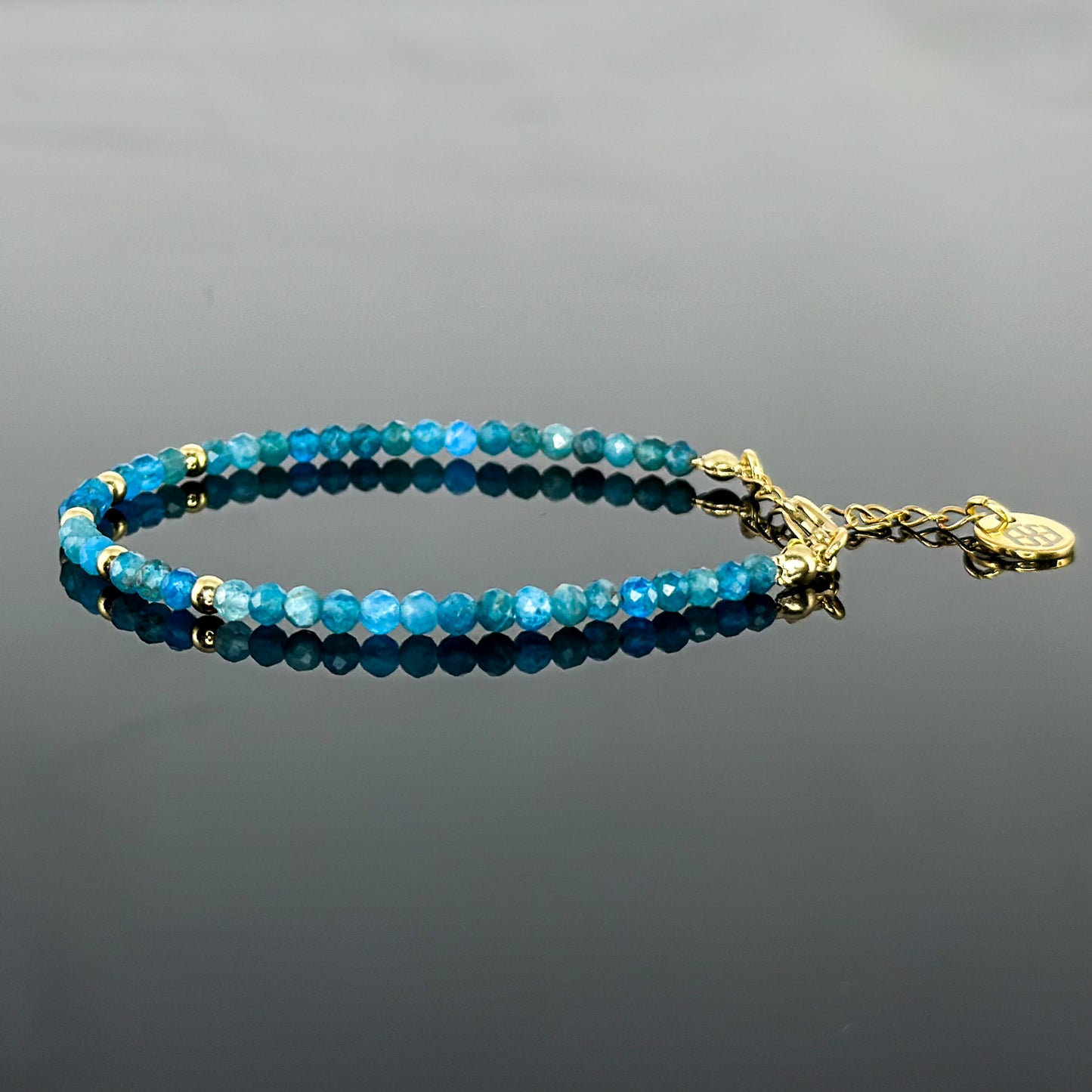 29001 Women’s Minimalist Bracelet with Apatite and Gold Plated