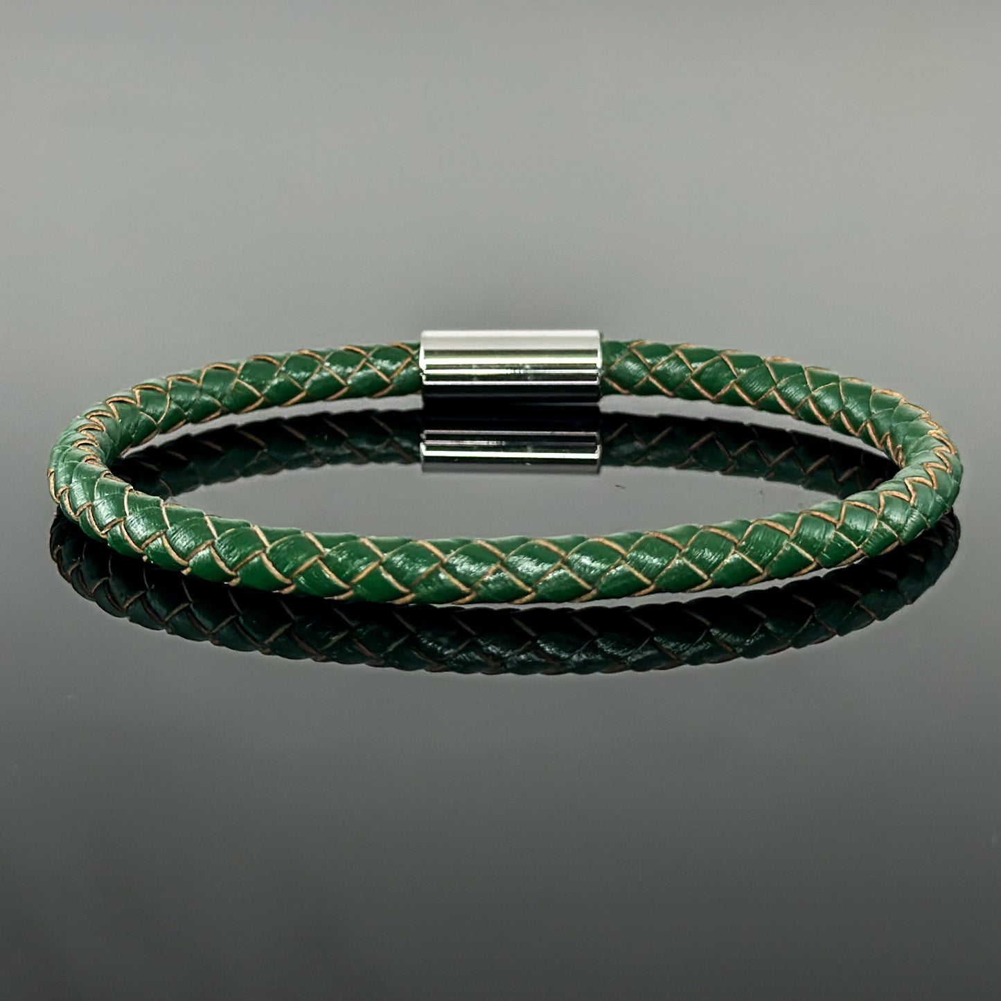 4008 Minimalist Green Leather Bracelet