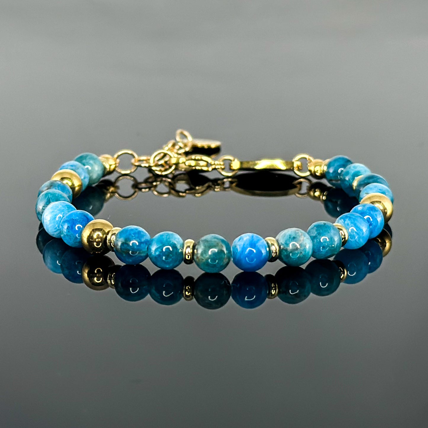 29002 Women’s Beaded Bracelet with Apatite and Gold Plated