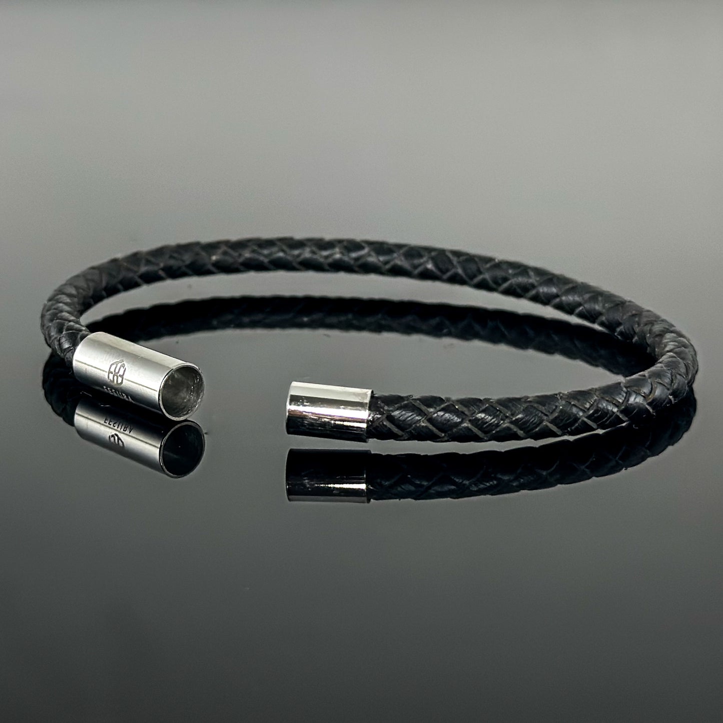 4008 Minimalist Black Leather Bracelet