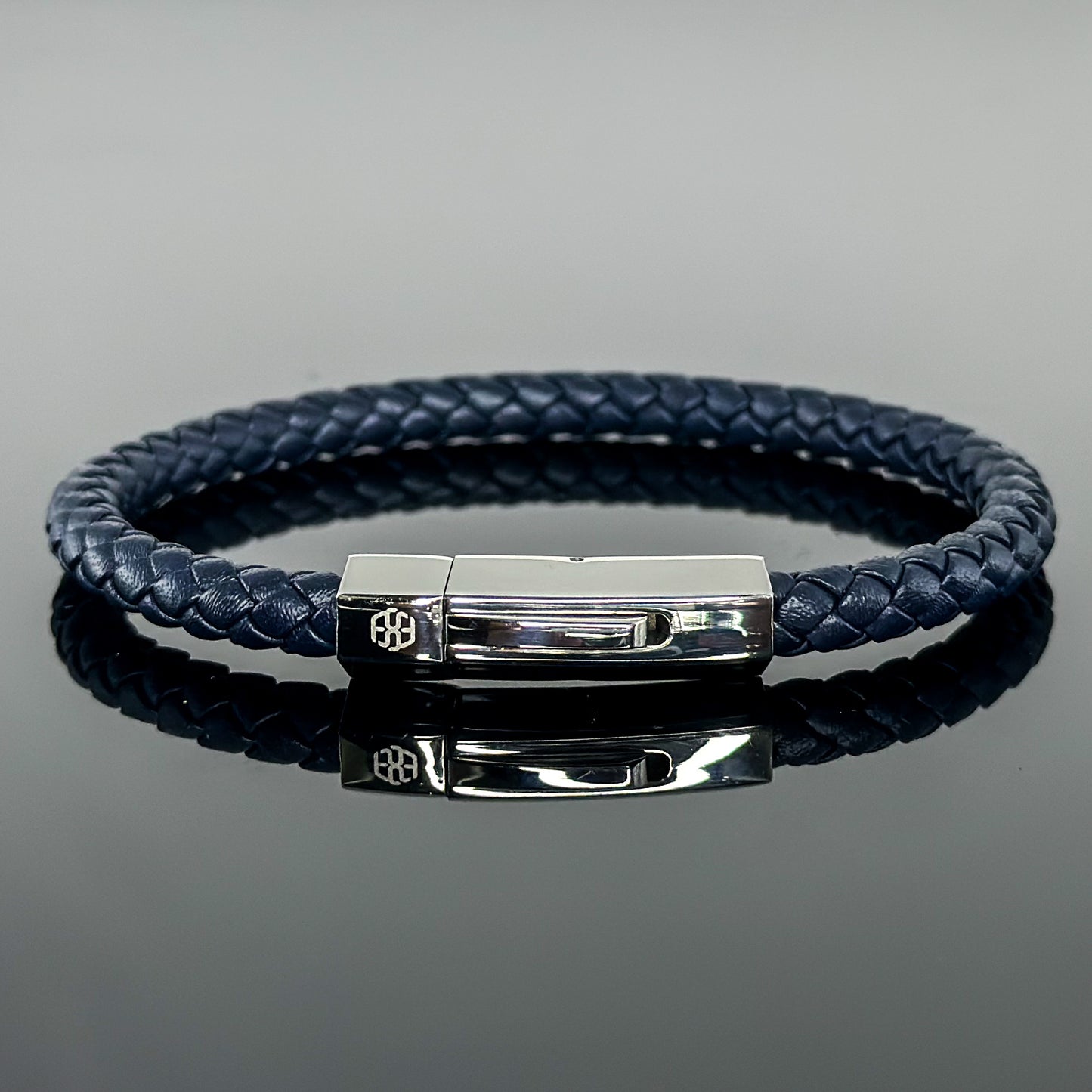 4002 Men’s Plait Round Dark Blue Leather Bracelet with Stainless Steel Clasp