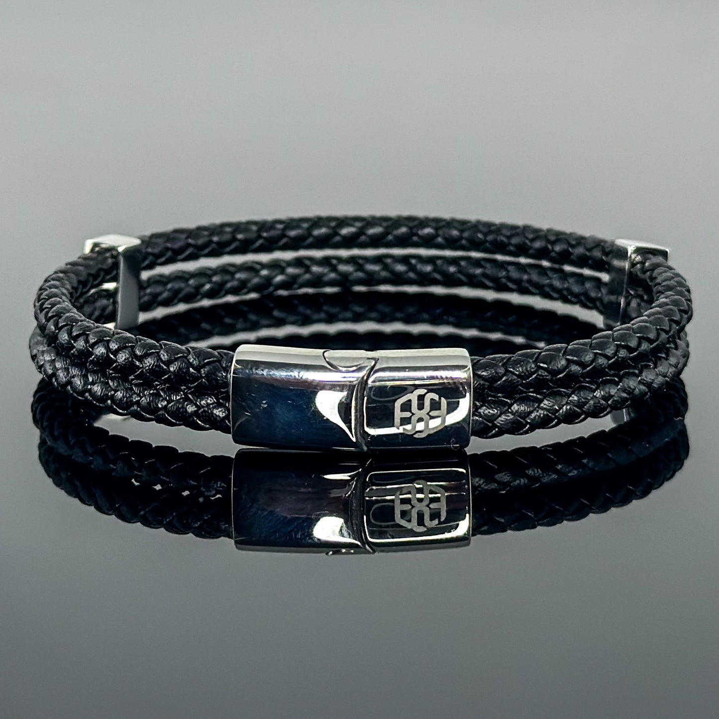 4029 Men’s Double Plait Black Slim Leather Bracelet