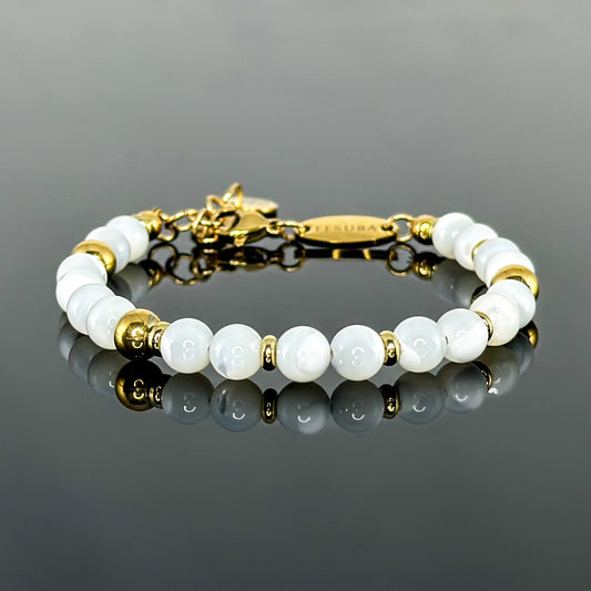 29002 Women’s Beaded Bracelet with Mother of Pearl and Gold Plated