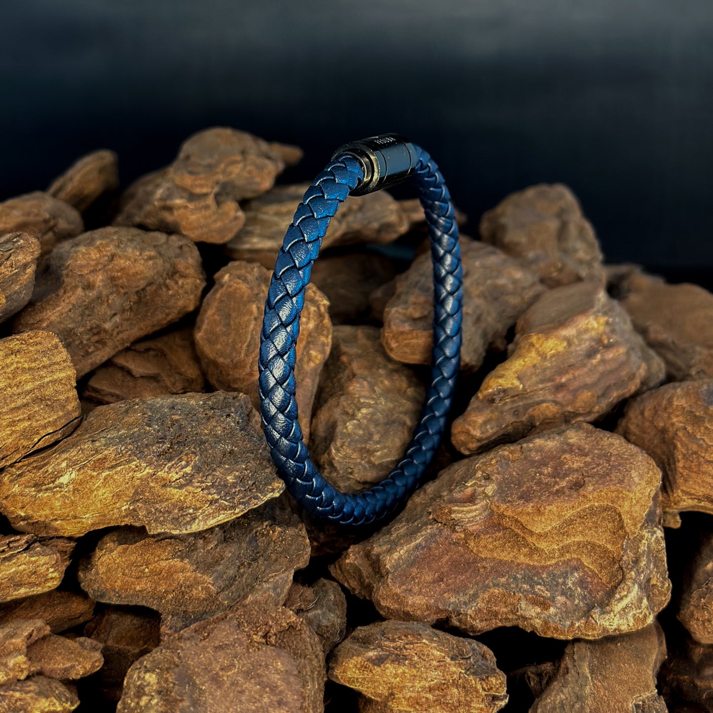 4027 Men’s Dark Blue Plaited Leather Bracelet with Black Magnetic Clasp